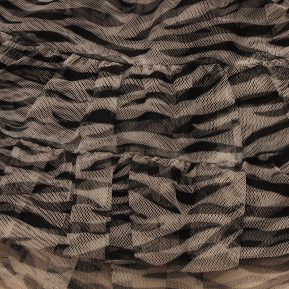 New Sonoma 18mos Zebra Skirt with shorts Girls - Picture 4 of 5